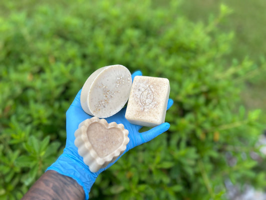 White Turmeric & Oats Soap Bar - Nique's House of Healing